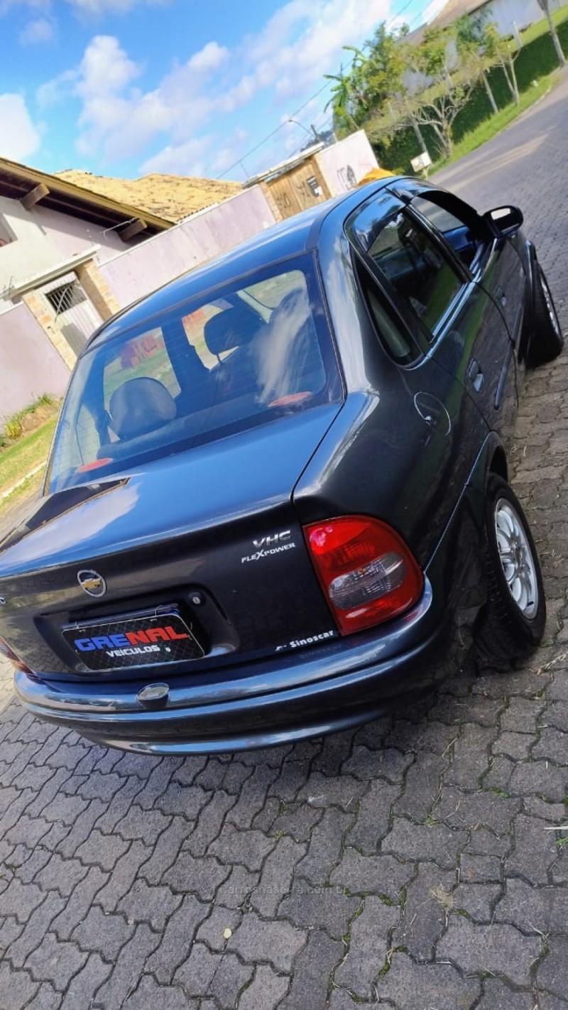 CORSA 1.0 MPFI CLASSIC SEDAN SPIRIT 8V FLEX 4P MANUAL - 2008 - CAMPO BOM