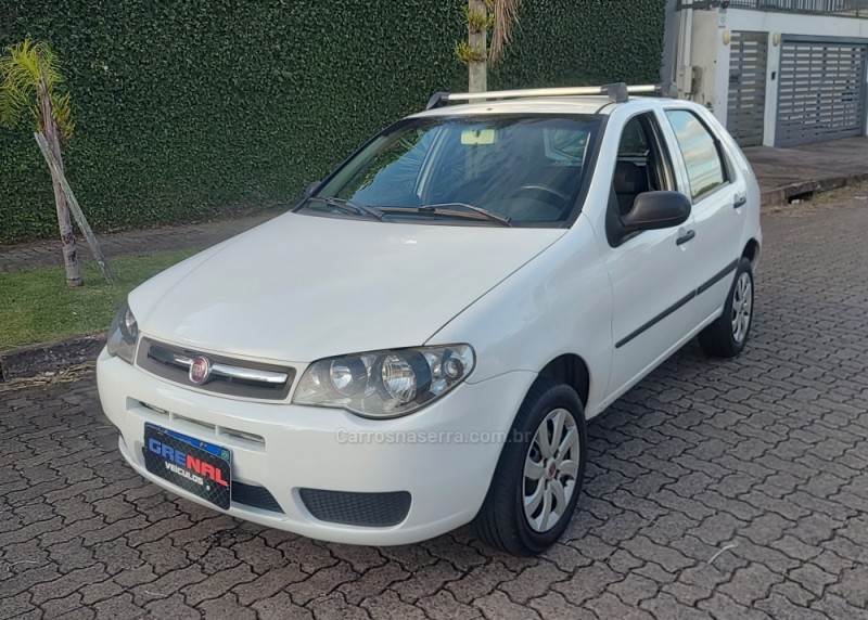 PALIO 1.0 MPI FIRE CELEBRATION ECONOMY 8V FLEX 4P MANUAL - 2014 - CAMPO BOM