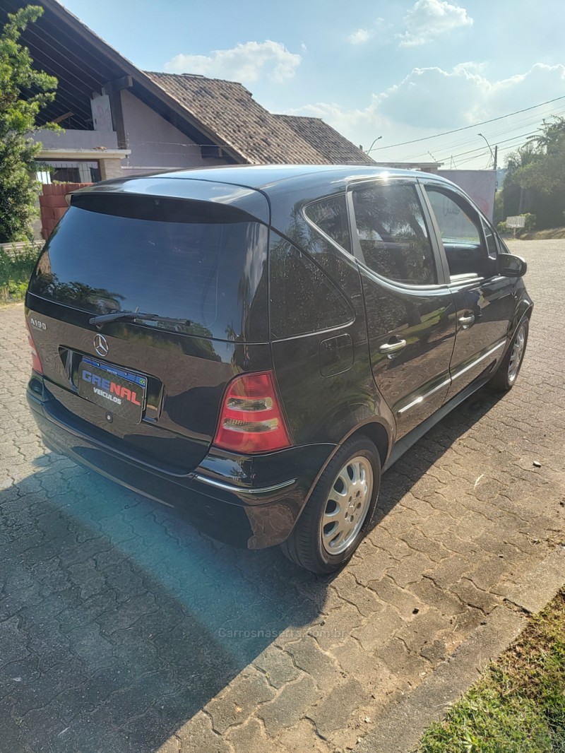 CLASSE A 1.9 190 ELEGANCE GASOLINA 4P AUTOMÁTICO - 2005 - CAMPO BOM