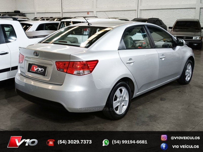 CERATO 1.6 EX2 SEDAN 16V GASOLINA 4P MANUAL - 2011 - CAXIAS DO SUL
