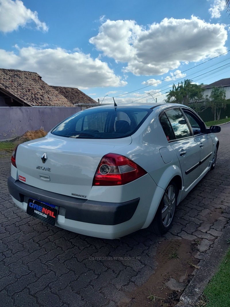 MÉGANE 1.6 DYNAMIQUE 16V FLEX 4P MANUAL - 2009 - CAMPO BOM