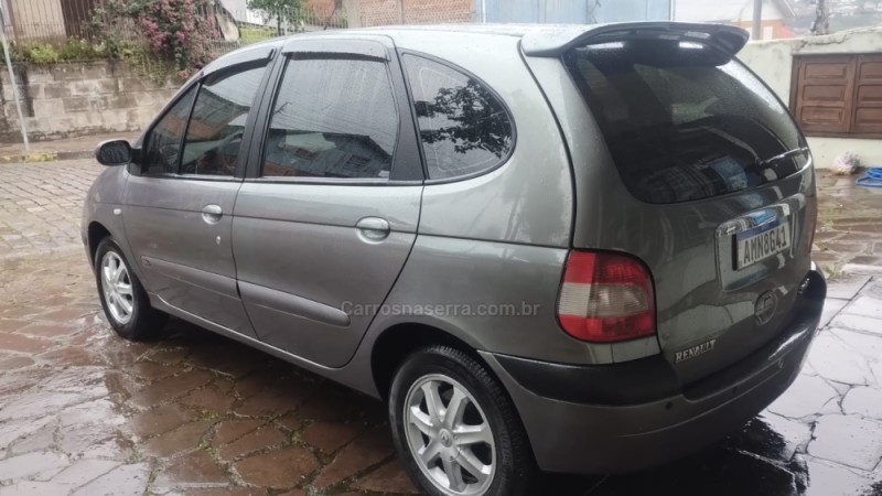 SCÉNIC 2.0 PRIVILÉGE 16V GASOLINA 4P MANUAL - 2005 - CAXIAS DO SUL
