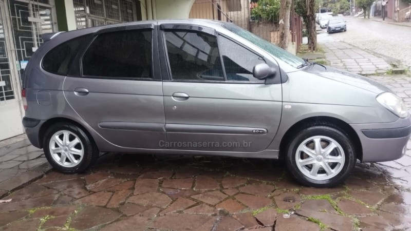 SCÉNIC 2.0 PRIVILÉGE 16V GASOLINA 4P MANUAL - 2005 - CAXIAS DO SUL