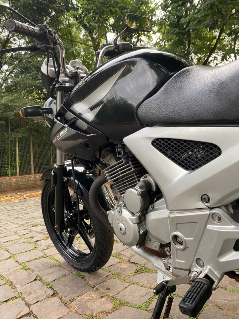 CBX 250 TWISTER  - 2007 - LAJEADO