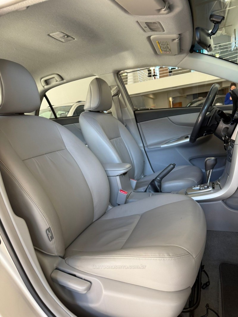 COROLLA 2.0 XEI 16V FLEX 4P AUTOMÁTICO - 2013 - LAJEADO
