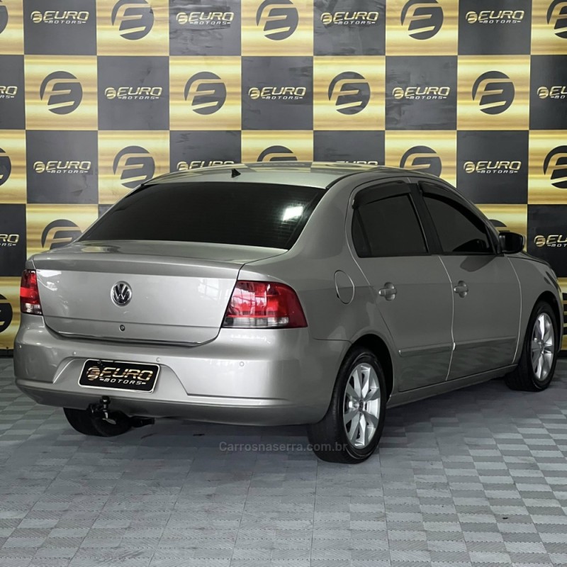 VOYAGE 1.0 MI 8V FLEX 4P MANUAL - 2012 - PORTãO