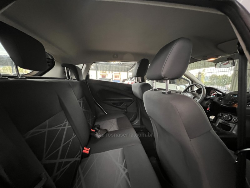 FIESTA 1.5 S HATCH 16V FLEX 4P MANUAL - 2014 - BOM PRINCíPIO