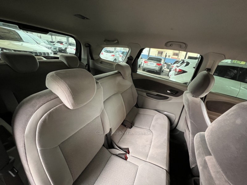 SPIN 1.8 LTZ 8V FLEX 4P MANUAL - 2013 - BOM PRINCíPIO