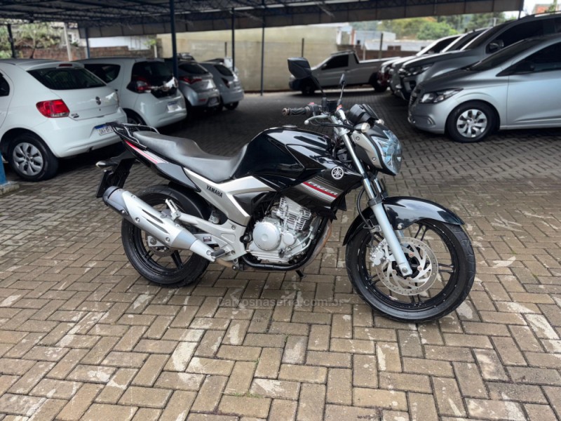 FAZER YS 250 - 2015 - CANELA