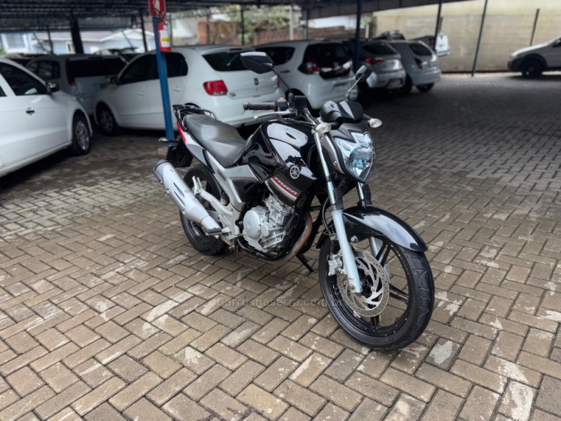 FAZER YS 250 - 2015 - CANELA