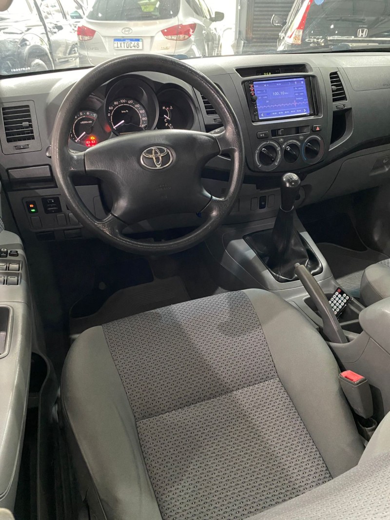 HILUX 2.7 SR 4X2 CD 16V GASOLINA 4P MANUAL - 2009 - LAJEADO