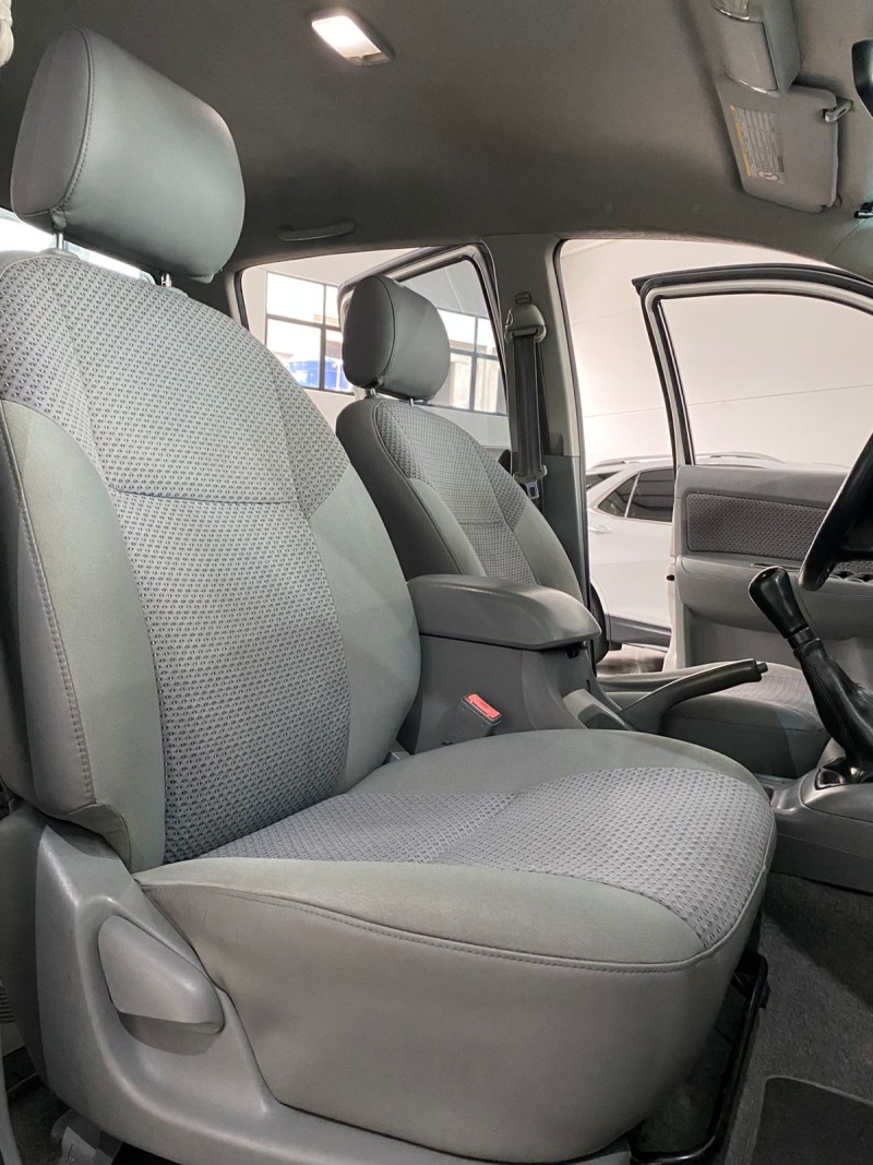 HILUX 2.7 SR 4X2 CD 16V GASOLINA 4P MANUAL - 2009 - LAJEADO
