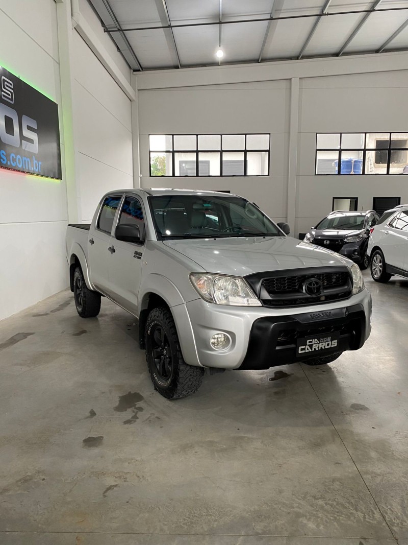 HILUX 2.7 SR 4X2 CD 16V GASOLINA 4P MANUAL - 2009 - LAJEADO