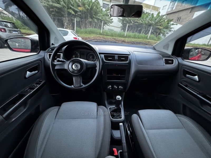 SPACEFOX 1.6 MI 8V FLEX 4P MANUAL - 2011 - FELIZ