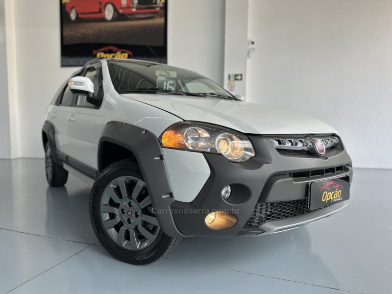 PALIO 1.8 MPI ADVENTURE LOCKER WEEKEND 8V FLEX 4P MANUAL - 2016 - NOVO HAMBURGO