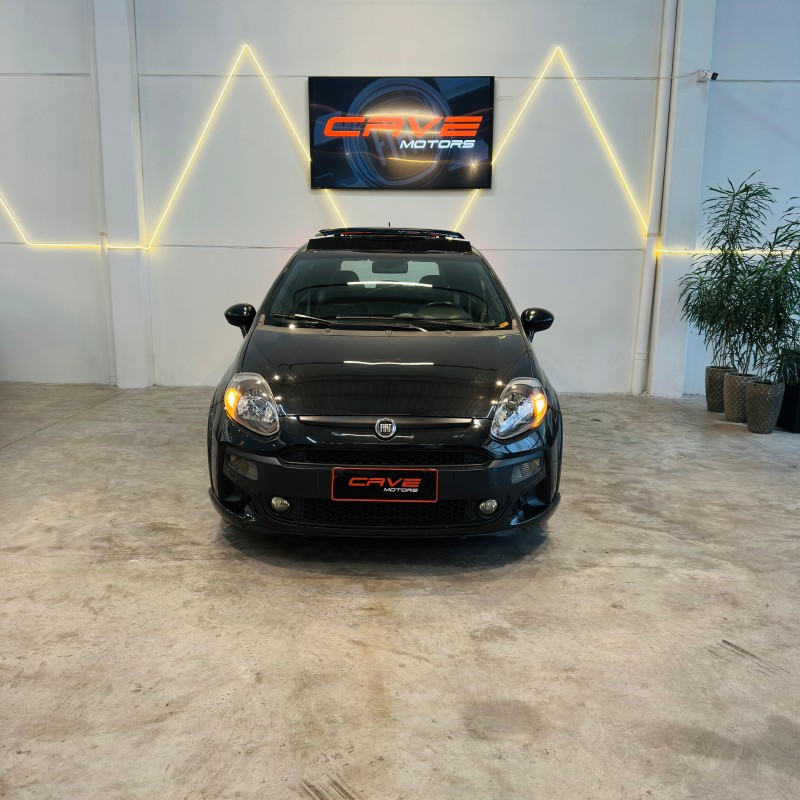 PUNTO 1.8 BLACKMOTION 16V FLEX 4P MANUAL - 2015 - CAXIAS DO SUL