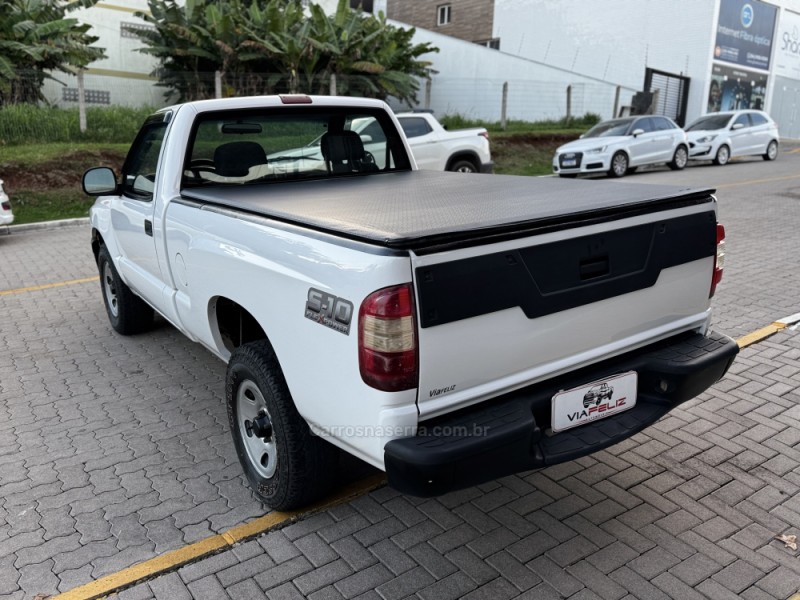 S10 2.4 MPFI ADVANTAGE 4X2 CS 8V FLEX 2P MANUAL - 2009 - FELIZ