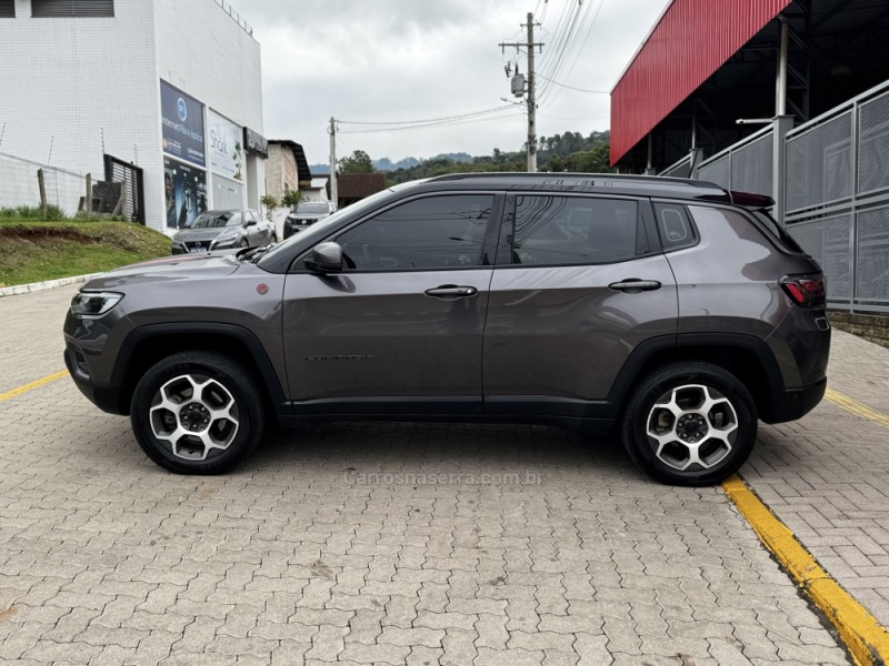 COMPASS 2.0 16V DIESEL TRAILHAWK 4X4 AUTOMÁTICO - 2022 - FELIZ