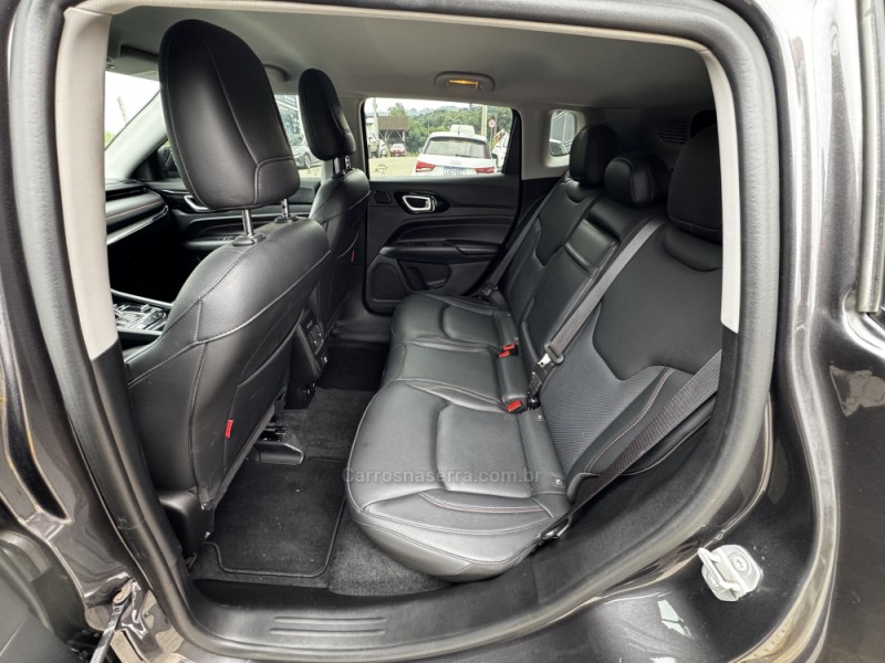 COMPASS 2.0 16V DIESEL TRAILHAWK 4X4 AUTOMÁTICO - 2022 - FELIZ