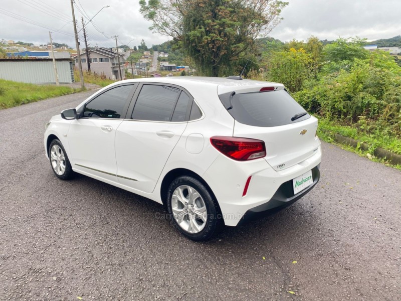 ONIX 1.0 PREMIER II 12V TURBO FLEX 4P AUTOMÁTICO - 2022 - FLORES DA CUNHA