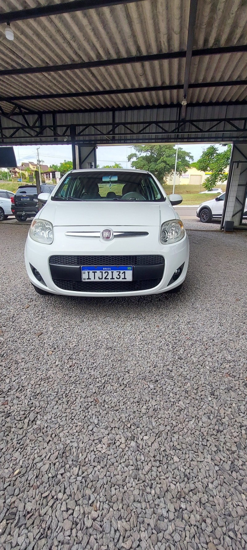 PALIO 1.4 MPI ATTRACTIVE 8V FLEX 4P MANUAL - 2013 - BOM PRINCíPIO