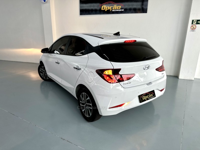 HB20 1.0 PLATINUM 12V TURBO FLEX 4P MANUAL - 2022 - NOVO HAMBURGO