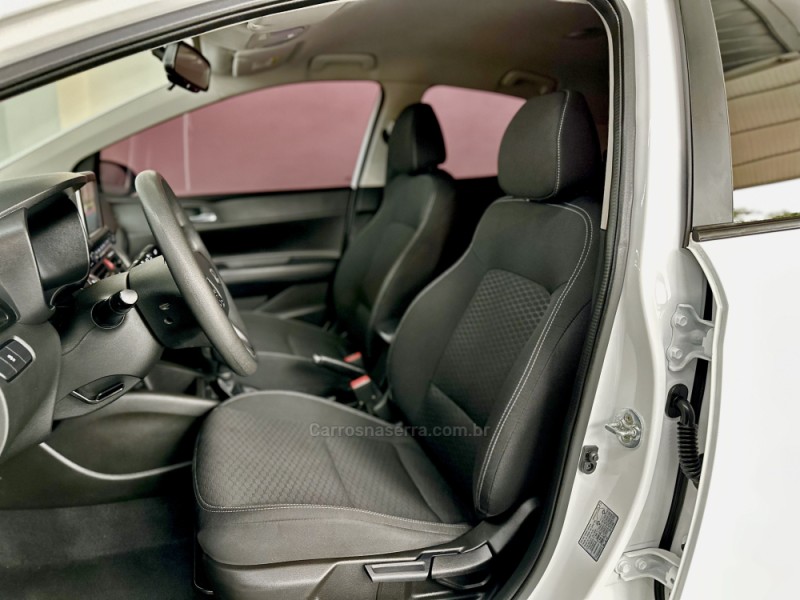 HB20 1.0 PLATINUM 12V TURBO FLEX 4P MANUAL - 2022 - NOVO HAMBURGO