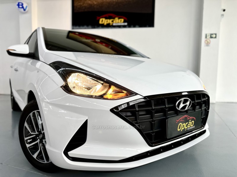 HB20 1.0 PLATINUM 12V TURBO FLEX 4P MANUAL - 2022 - NOVO HAMBURGO