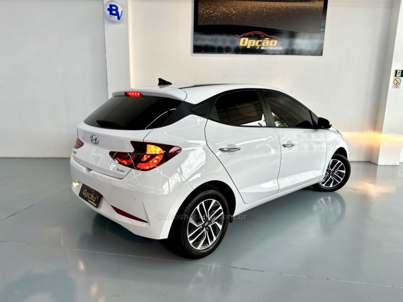 HB20 1.0 PLATINUM 12V TURBO FLEX 4P MANUAL - 2022 - NOVO HAMBURGO