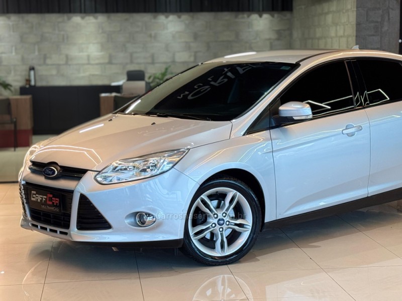 FOCUS 2.0 SE SEDAN 16V FLEX 4P AUTOMÁTICO - 2014 - DOIS IRMãOS