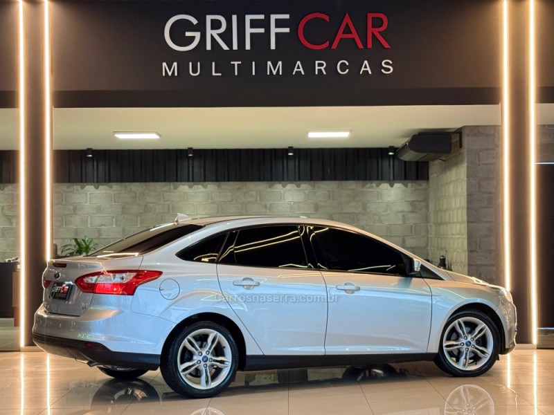 FOCUS 2.0 SE SEDAN 16V FLEX 4P AUTOMÁTICO - 2014 - DOIS IRMãOS