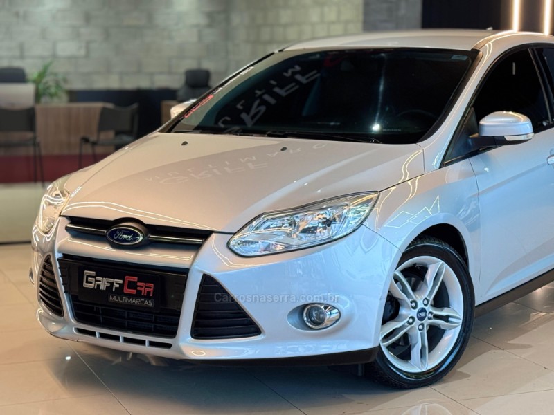 FOCUS 2.0 SE SEDAN 16V FLEX 4P AUTOMÁTICO - 2014 - DOIS IRMãOS