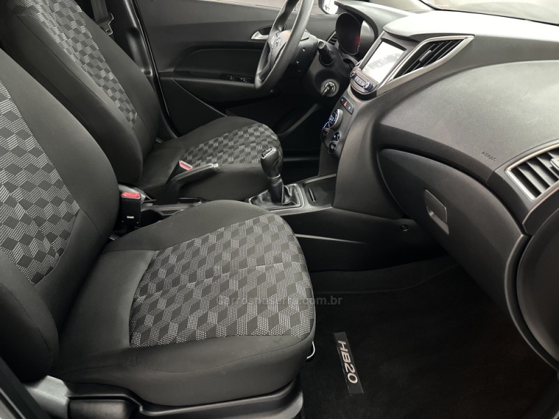 HB20 1.6 COMFORT PLUS 16V FLEX 4P MANUAL - 2019 - NOVO HAMBURGO