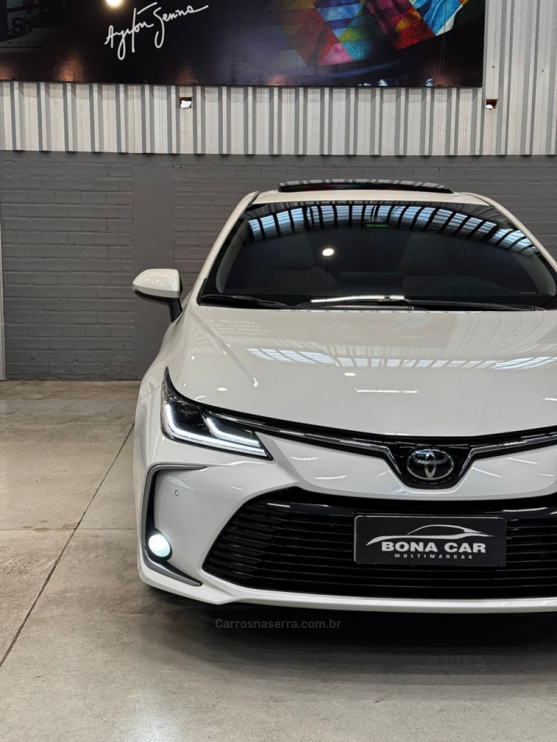 COROLLA 2.0 ALTIS PREMIUM 16V FLEX 4P AUTOMÁTICO - 2022 - CAXIAS DO SUL