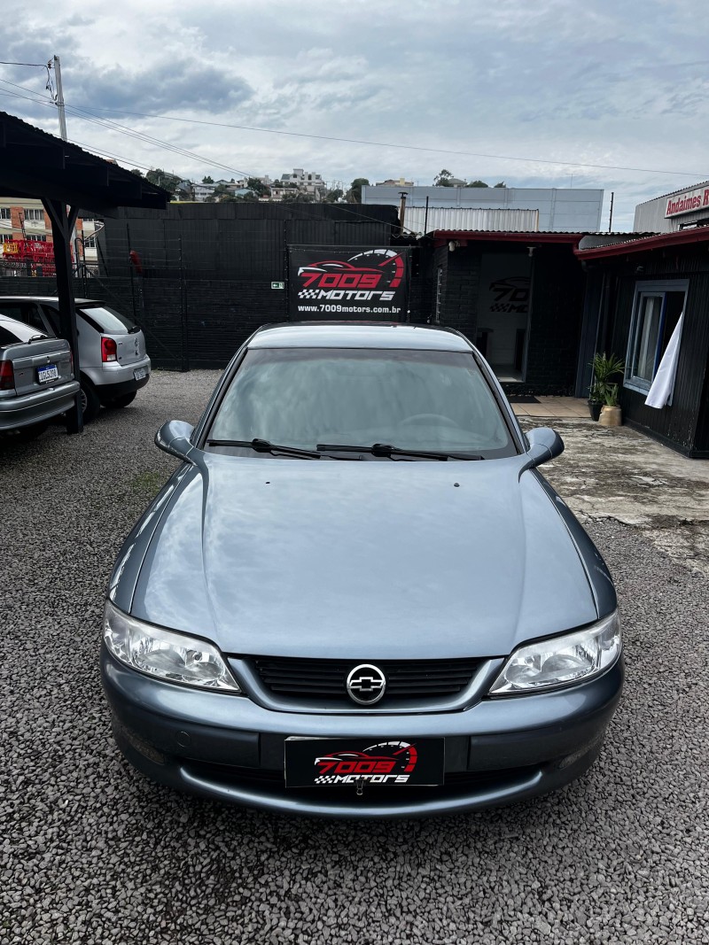 VECTRA 2.2 MPFI GLS 8V GASOLINA 4P MANUAL