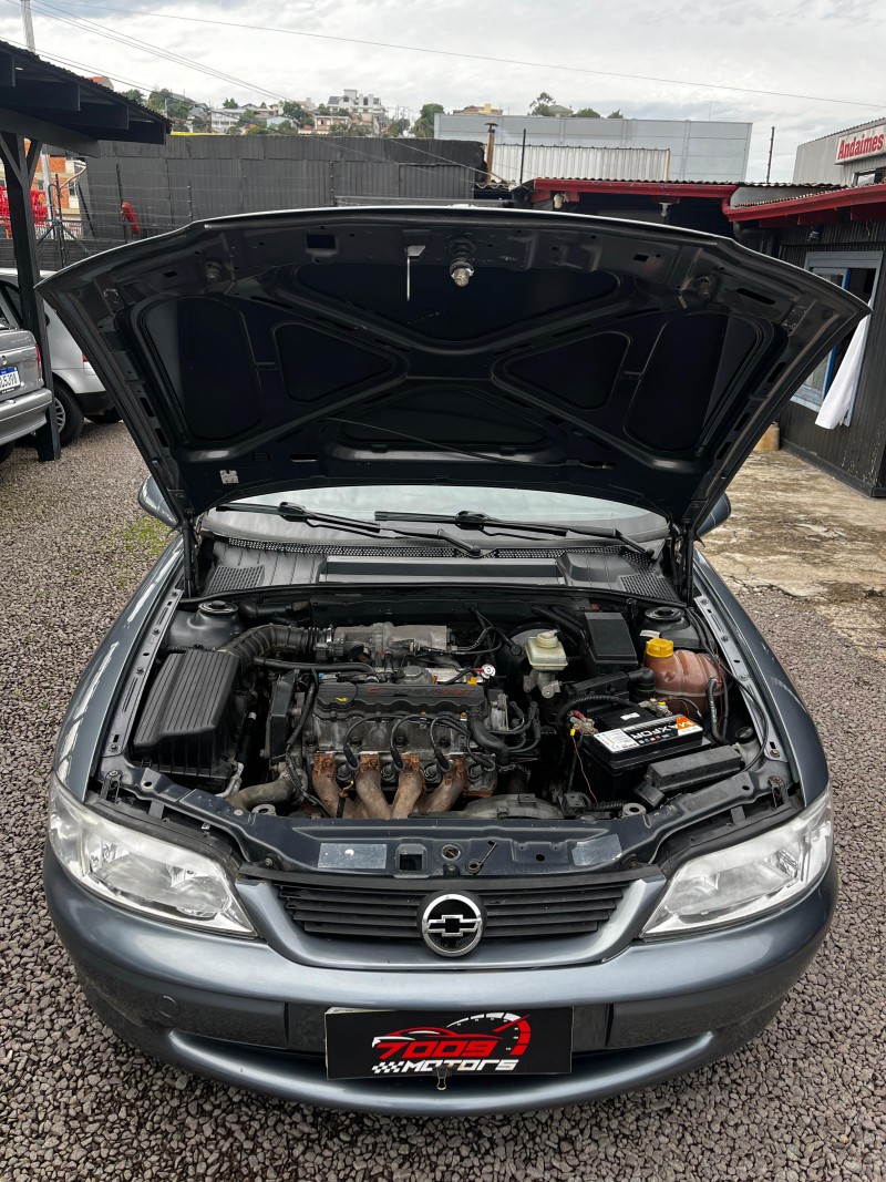 VECTRA 2.2 MPFI GLS 8V GASOLINA 4P MANUAL - 2000 - CAXIAS DO SUL