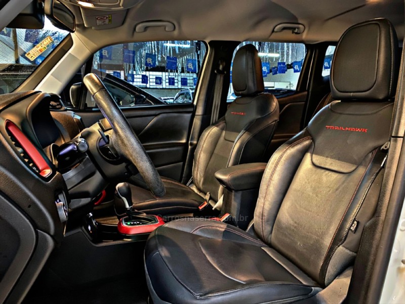 RENEGADE 2.0 16V TURBO DIESEL TRAILHAWK 4P 4X4 AUTOMÁTICO - 2020 - NOVO HAMBURGO