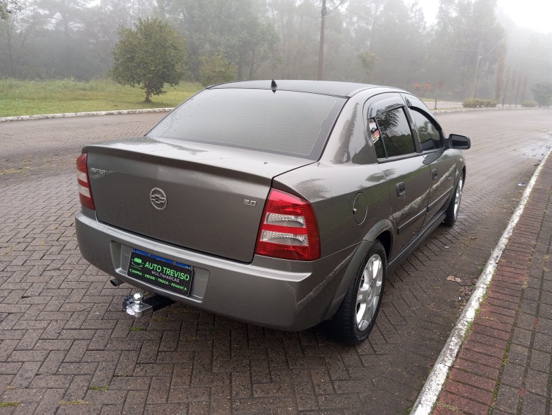 ASTRA 2.0 MPFI 8V FLEX 4P MANUAL - 2004 - CAXIAS DO SUL