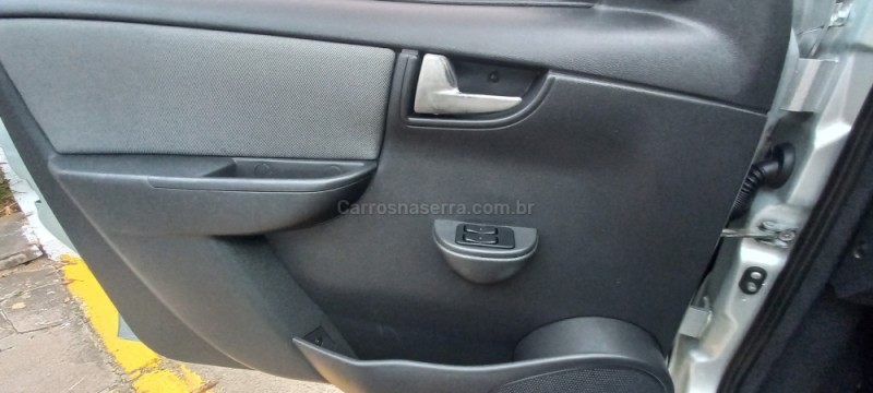 CELTA 1.0 MPFI LT 8V FLEX 4P MANUAL - 2013 - PICADA CAFé