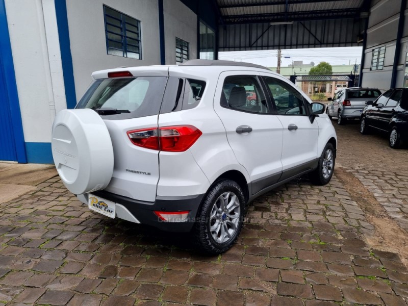 ECOSPORT 1.6 FREESTYLE 16V FLEX 4P MANUAL - 2014 - VACARIA