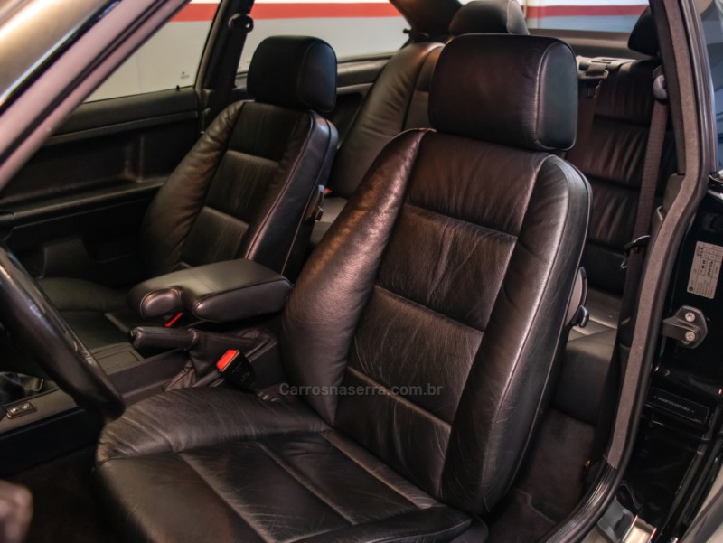 325I 2.5 COUPÉ 24V GASOLINA 2P MANUAL - 1995 - CAXIAS DO SUL