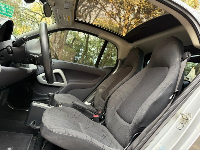 FORTWO 1.0 PASSION COUPÉ 3 CILINDROS 12V GASOLINA 2P AUTOMÁTICO - 2015 - DOIS IRMãOS