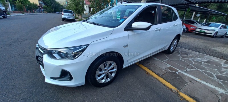 ONIX 1.0 LT 12V TURBO FLEX 4P AUTOMÁTICO - 2020 - PICADA CAFé