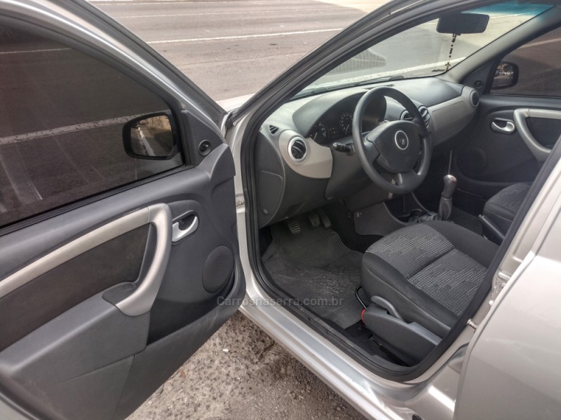 SANDERO 1.0 EXPRESSION 16V FLEX 4P MANUAL - 2011 - CAXIAS DO SUL
