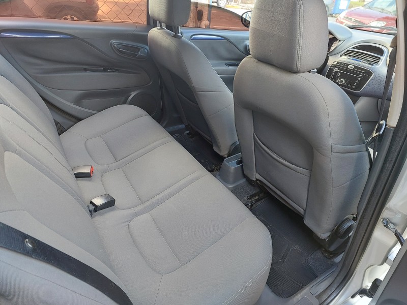 PUNTO 1.4 ATTRACTIVE ITALIA 8V FLEX 4P MANUAL - 2013 - BENTO GONçALVES