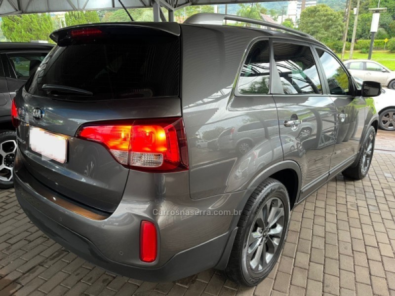 SORENTO 2.4 EX2 4X2 16V GASOLINA 4P AUTOMÁTICO - 2015 - BENTO GONçALVES