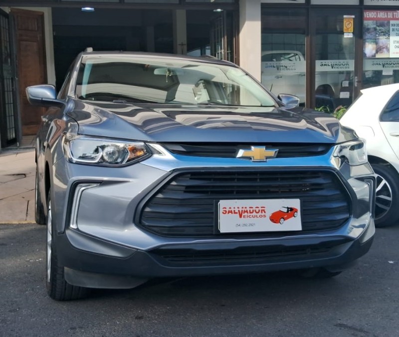 tracker 1.0 12v turbo flex 4p automatico 2022 flores da cunha
