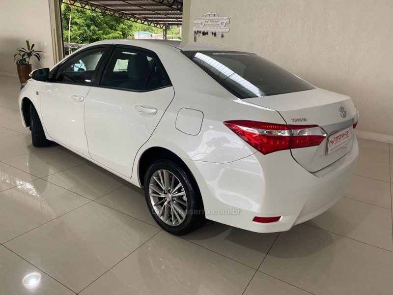 COROLLA 2.0 XEI 16V FLEX 4P AUTOMÁTICO - 2015 - LAJEADO