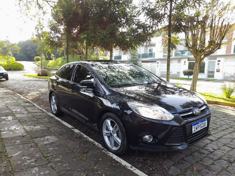 FOCUS 2.0 S SEDAN 16V FLEX 4P AUTOMÁTICO - 2015 - FARROUPILHA