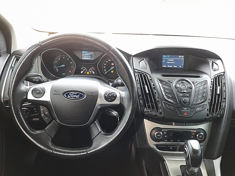 FOCUS 2.0 S SEDAN 16V FLEX 4P AUTOMÁTICO - 2015 - FARROUPILHA